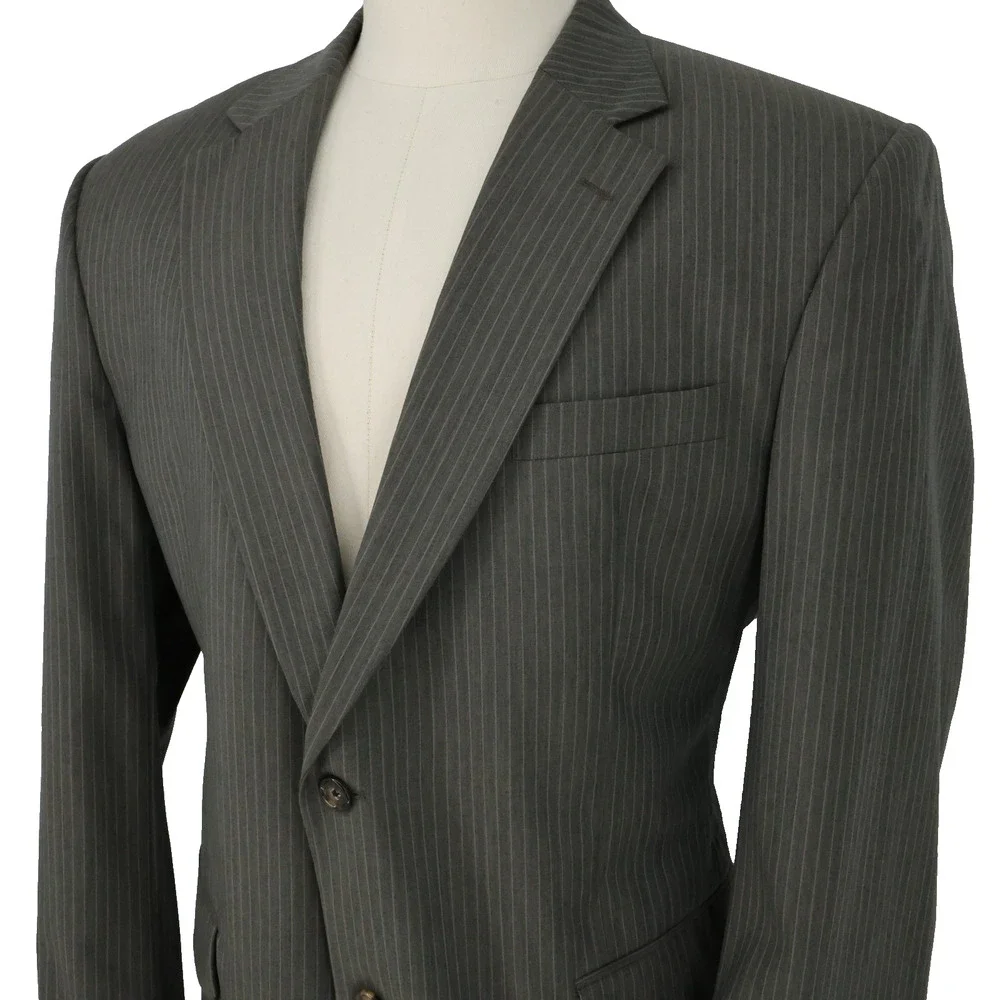 Jos A Bank Suit Mens 43R Gray Pinstripe Wool Pleated Cuffed Pants Single Vent